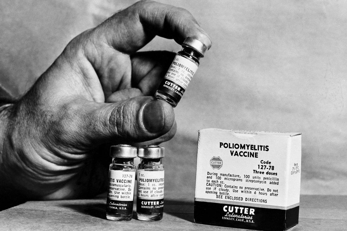 skepticalraptor's tweet photo. Anti-vaccine trope that polio vaccine caused cancer — debunked https://t.co/ikwSFgS0tD https://t.co/NzXkROPQbn