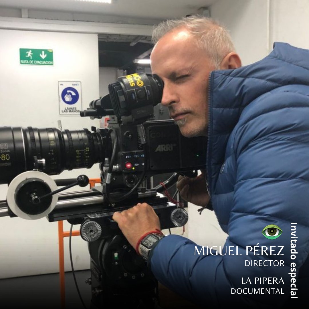 RodandoFilmFest's tweet photo. Miguel Pérez presentará su debut como director, documental que cuenta la vida de la #pipera Miriam Ochoa como la primera mujer del mundo en operar un doble remolque por todo México.
Te esperamos este Jueves 9 de noviembre a las 8:00 pm, en el @teatropolivalente
ENTRADA LIBRE https://t.co/E2Fkmxw9vk