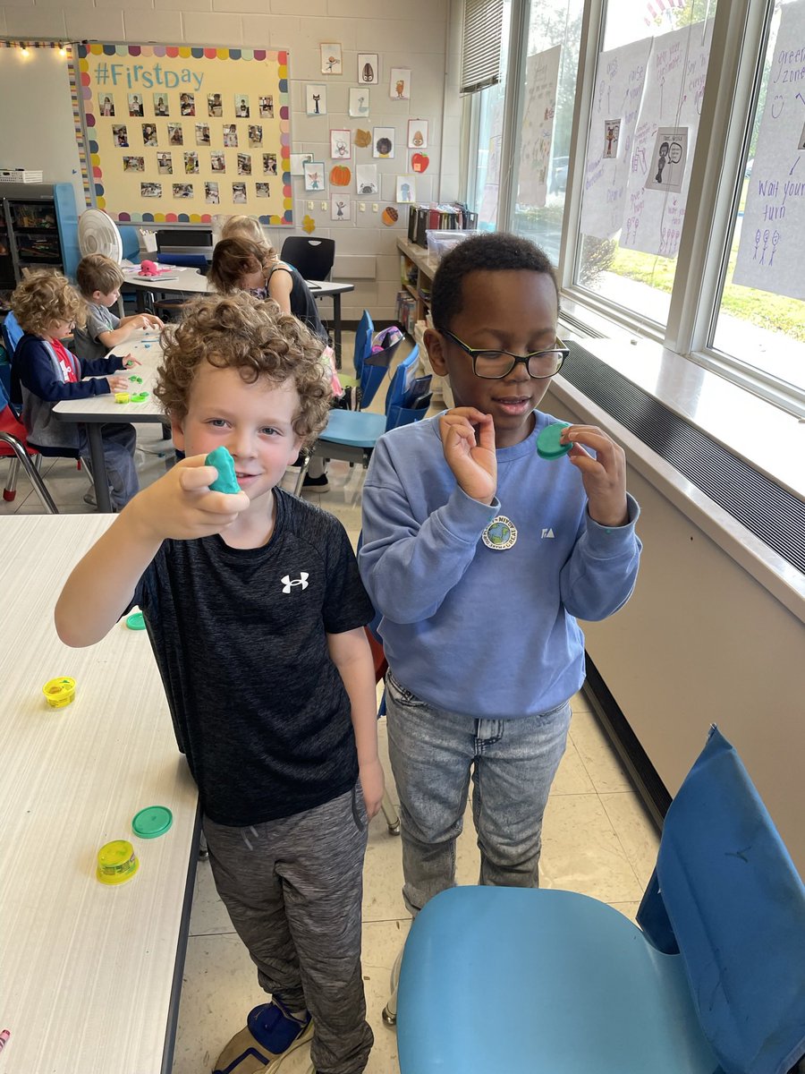 Introducing 2D and 3D shapes! #112Leads