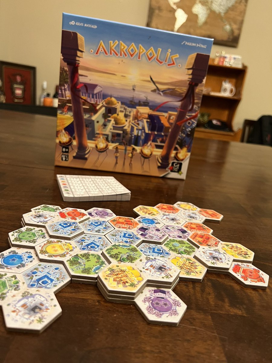 Quoridor Board Game Review — Meeple Mountain