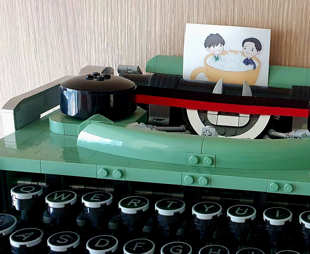 RT//

📢TODAY~~~🥳

예스24 출간 기념!!!
🎯 CLUE(네게 새겨진 단서/잠들어 있던 단서)
🌙달빛스탬프🌟를 찍어드립니다. 

23.11.13
7인/CLUE 큐트키링
2인/☕️

오늘 밤, 달달한 초대를 잊지 마세요!!!😘
* 세트 리뷰어 추첨도 진행됩니다.

#밀보란
#CLUE