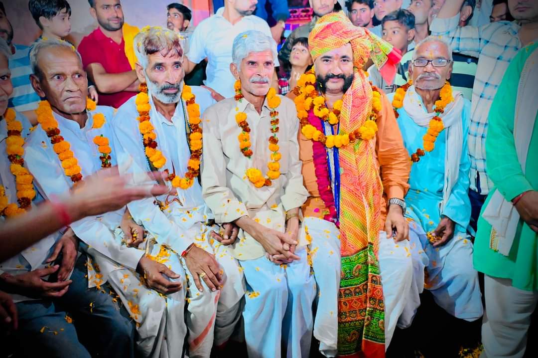 NemsinghFauzdar's tweet image. देर शाम सैमली क़स्बे में मिले अपार जनसमर्थन का हमेशा आभारी रहूँगा 🙏

#ASP #ASP2023 🫖