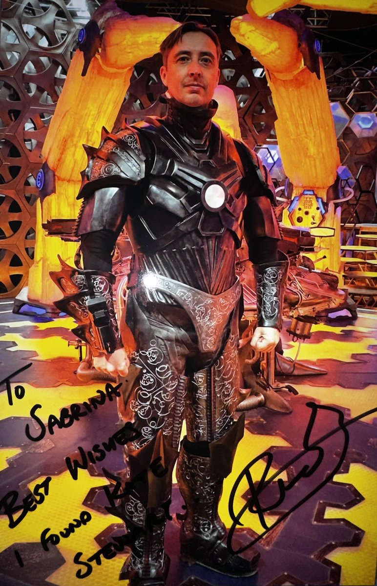 KateStewart65's tweet image. A very very big thank you to @richard_price2 for the wonderful time we shared at the #timelash. You made me feel so special! Looking forward to see you again. Your one of the bravest Cybermen I know. And this comes from your Kate Stewart💙😊 #doctorwho #convention