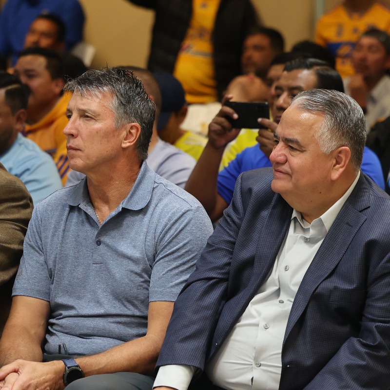 TigresOficial's tweet photo. 📰 Con la finalidad de darle mayores herramientas de trabajo a las 127 Academias Tigres que existen en México, Estados Unidos y otros países, se realizó la semana pasada una intensa jornada de capacitación que incluyó trabajo en cancha y en aula.

#EstoEsTigres 🐯