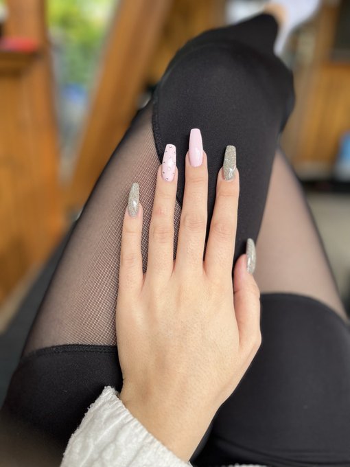 I&lsquo;m lovin&lsquo; it 😊🤩 https://t.co/nnT6WHc2eD<a href="/tag/gym"class="tags"><span>#gym</span></a><a href="/tag/workoutmotivation"class="tags"><span>#workoutmotivation</span></a><a href="/tag/aerobic"class="tags"><span>#aerobic</span></a>