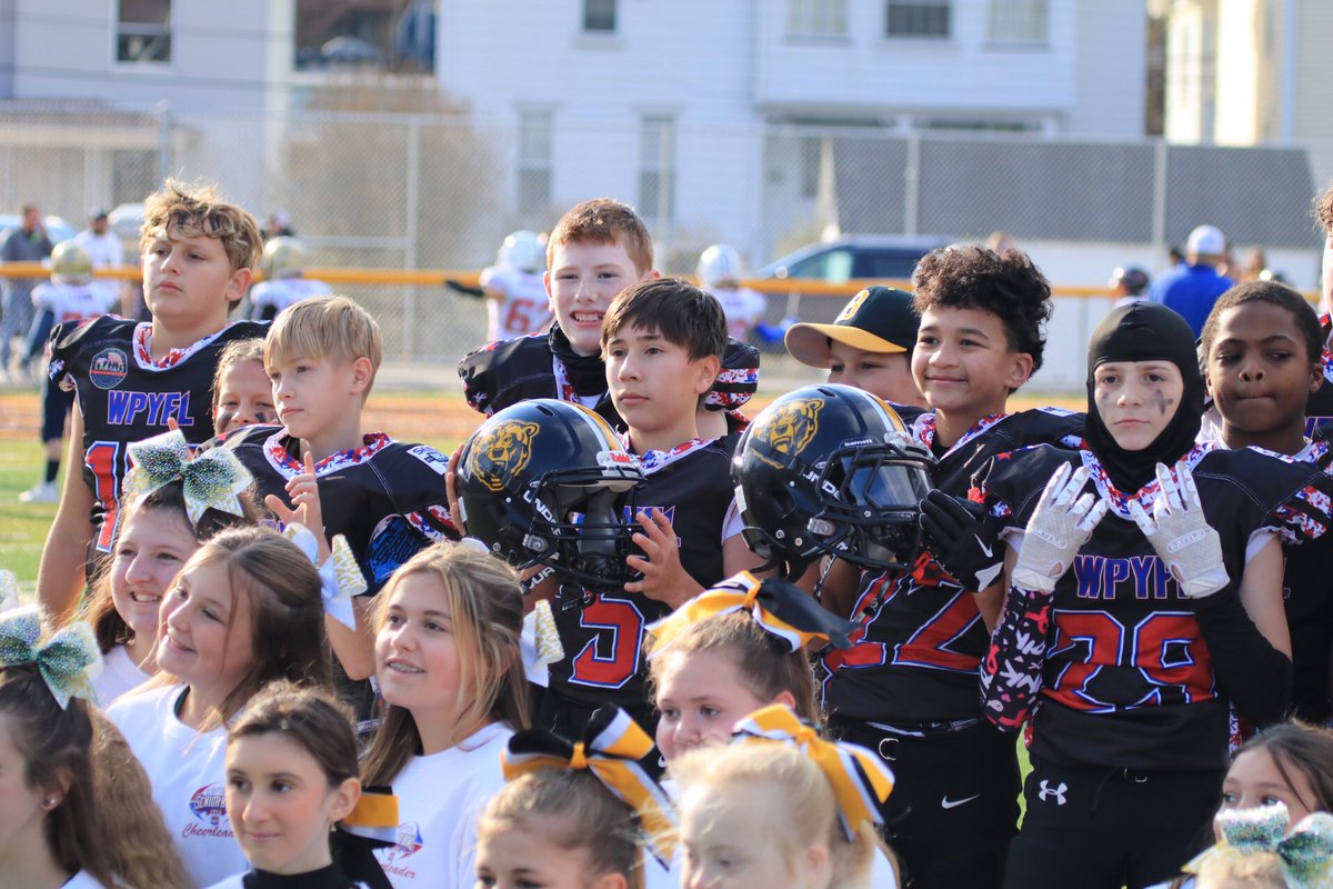 UnionFinley's tweet image. Post game. Good job Bear seniors. You made us proud. We loved having you, will miss you, and look forward to watching you next year and beyond. You are always welcome back and remember “Once a BEAR, always a BEAR”