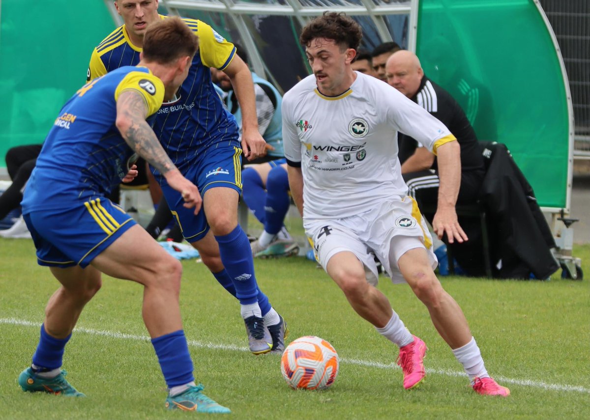 JLSPhotographs's tweet photo. @NZ_Football 🇳🇿 🏆 | A few pics from the National League Championship game between @ESAFC and @manurewa_afc 

More ➡️ https://t.co/tbTnrJOFro https://t.co/IQK5NTVE8A