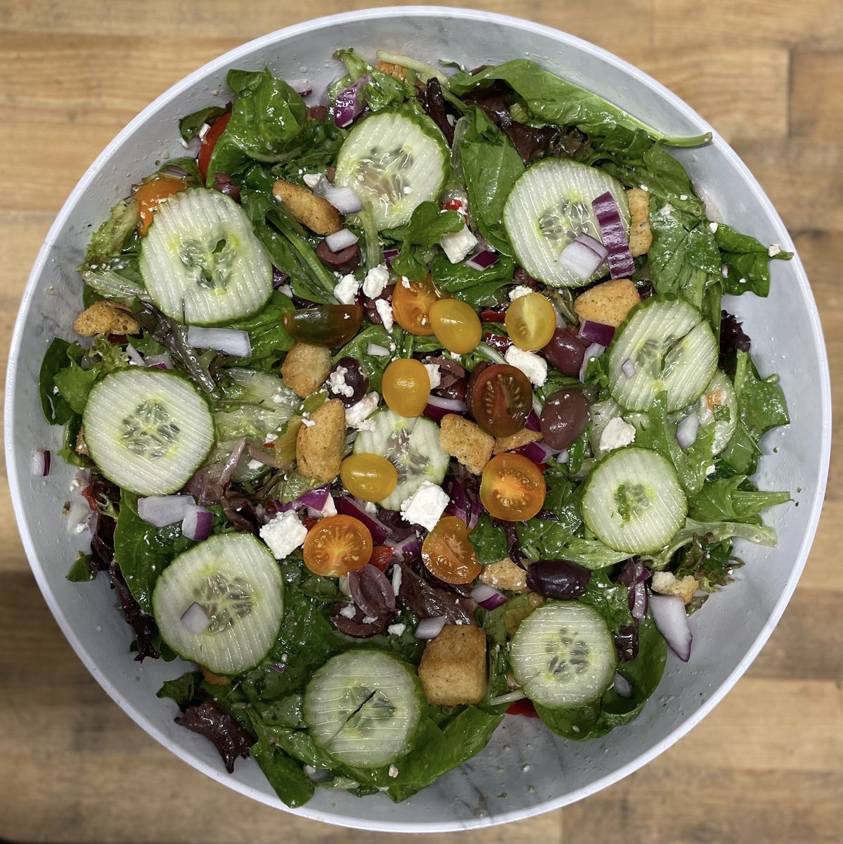 Tossed Greek Salad 🥗  #pizzaparty
#pizzapizzapizza
#privateparty
#party
#catering
#privatecatering
#privatecaterer
#privatechef
#mobilepizza
#mobilecatering
#pizzatruck
#cateringservice
#arizona
#azfoodie
#azcaterers
#events
#eventprofs
#scottsdale
#arcadia
#paradisevalley
#phoe