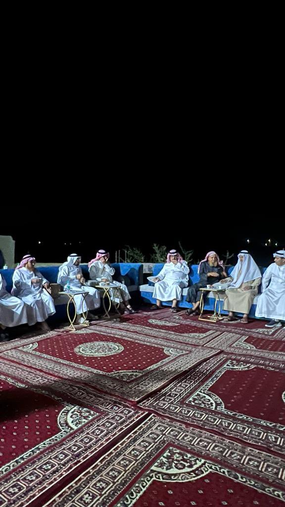 ASSkob2020's tweet photo. وكان في صحبة الضيف محافظ العرضيات الأستاذ/علي بن يوسف الشريف ورئيس مركز العرضية الجنوبية الأستاذ/سمير الحازمي واللواء /مصلح بن غيثان الكثيري  
ومعرف الفقهاء /ابراهيم محمد ابراهيم الفقيه والشيخ/حسن بن عبدالله وهاس 
والأستاذ محمد /بن جاري القرني 
ليلة الثلاثاء الموافق١٤٤٥/٤/٢٣هـ https://t.co/wPJZMpxrUJ