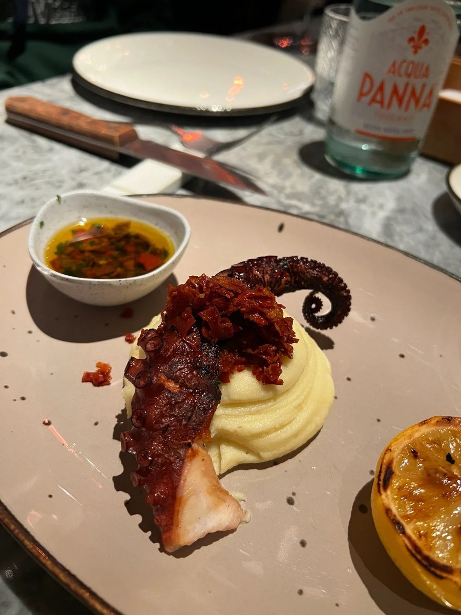 SandraTorrel's tweet photo. This will be a wonderful dinner 🤭 https://t.co/5PCpdRTgca