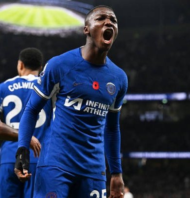 selormafc's tweet photo. Popular Opinion:

CHELSEA ARE THE MOST USELESS FOOTBALL CLUB IN THE WORD! https://t.co/y1Hhz8JsDn