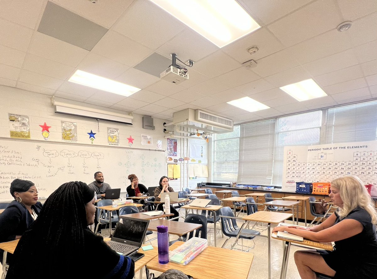 Silvia Garay Scheirman (@silviascheirman) on Twitter photo #DSD was a fun collaborative learning experience 🤗 A special thank you to <a href="/Eisenhower_IB/">Eisenhower IB</a> ‘s Ms. Moore and Sally! <a href="/AVID4College/">AVID</a> <a href="/OOT_AldineISD/">Office of Transformation</a> #DSD was a fun collaborative learning experience 🤗 A special thank you to <a href="/Eisenhower_IB/">Eisenhower IB</a> ‘s Ms. Moore and Sally! <a href="/AVID4College/">AVID</a> <a href="/OOT_AldineISD/">Office of Transformation</a>