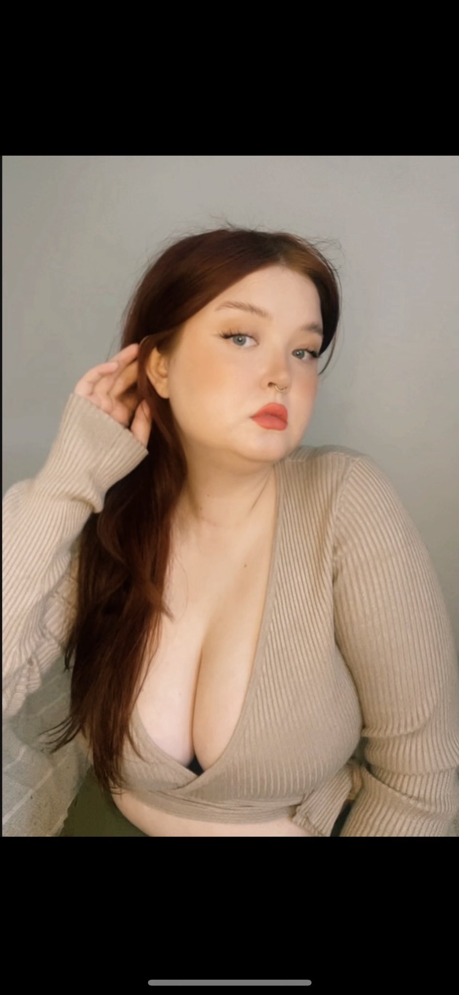 Goddesslinnea on X: Worship my soft big boobs from your knees while you  send 💸 Findom brat paypig goddess body worship readhead domme goddess   / X