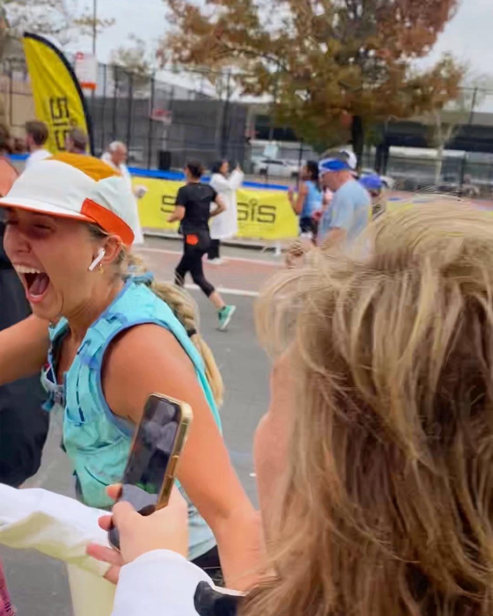 Annika Samuelson tweet media