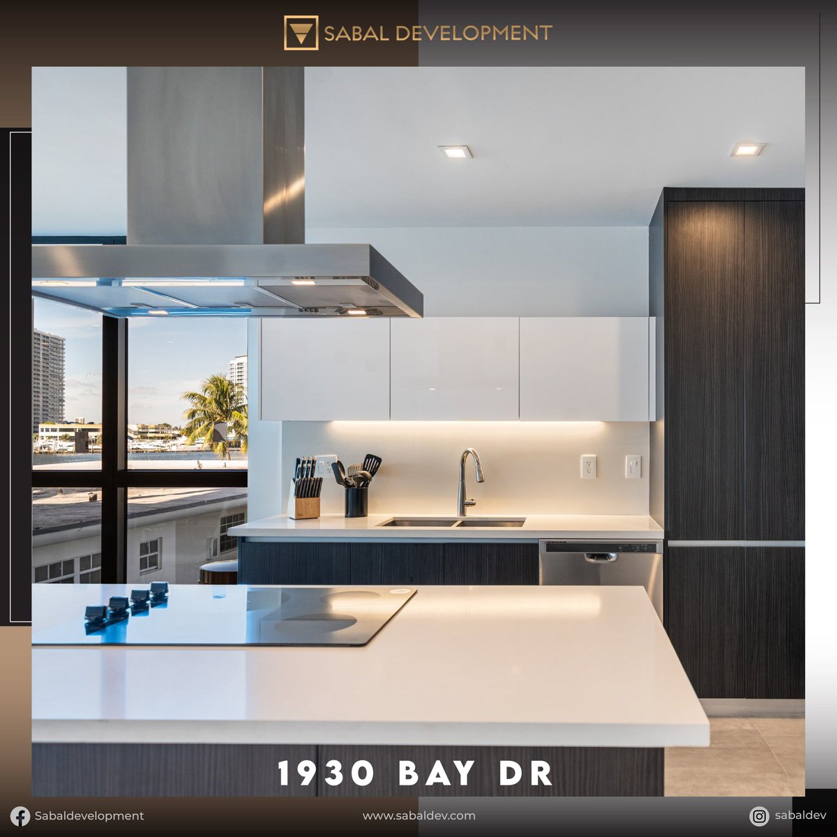 SabalDevel3991's tweet image. Cook your meals in an ultra-modern open kitchen featuring lavish dining and minimal furnishings to make every meal a pleasure!  

Design By ToguDesign 
📍 𝟏𝟗𝟑𝟎 𝐁𝐀𝐘 𝐃𝐑. 𝐌𝐈𝐀𝐌𝐈 𝐁𝐄𝐀𝐂𝐇, 𝐅𝐋  
📧 info@sabalbuilder.com 
📞 +1(786)870-4406

#ultramodern #openkitchen