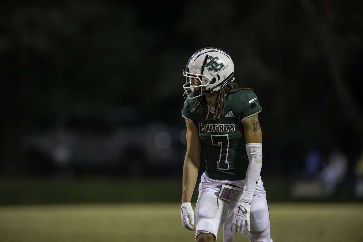 Updated highlights 
6’4 WR 

41in vert 

195

<a href="/hamilton_bryon/">Bryon Hamilton</a> <a href="/timsterrrrrr/">Tim Naylor</a> <a href="/Daniel5Lewis5/">Daniel Lewis</a> <a href="/JUCOFFrenzy/">JUCO Football Frenzy</a> <a href="/JuCoFootballACE/">JuCo Football Forer</a> 

hudl.com/v/2M1UPi