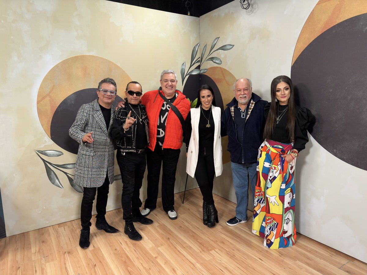 Errorstv7's tweet photo. Hoy en el foro de #ViveMejor, tuvimos la alegría de recibir a Freddy Ortega y Germán Ortega, acompañados de Moisés Suárez, Melissa Ortega y Gerardo González. Para presentarnos su adaptación de la obra española “El Intercambio” 👏🏻🤩 @elintercambiomx https://t.co/PB6or0J98q