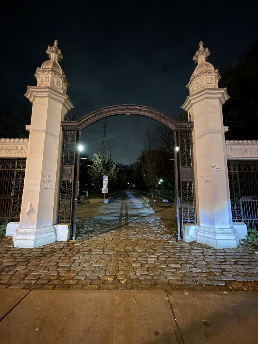 Just the gates.

#trinitybellwoodspark 
#iconic #gates