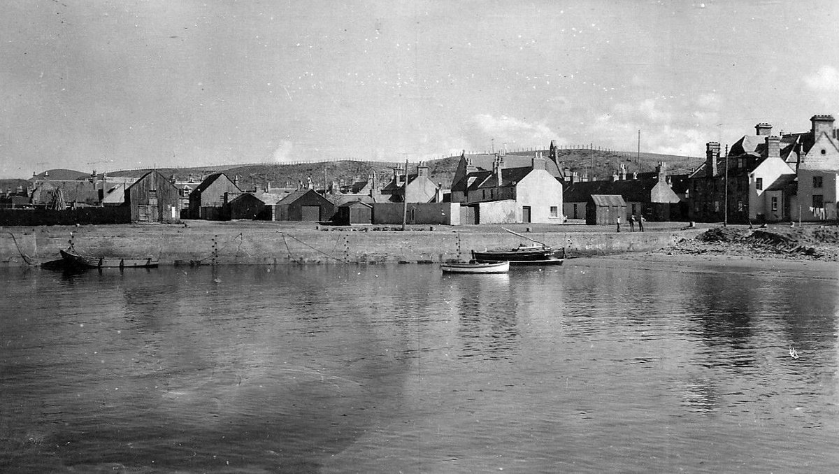 tourscotland's tweet photo. Tour #Scotland travel Blog video of old photography of #Portgordon, #Scottish #Gaelic: Port GhΓ²rdain, a village in #Moray, south west of #Buckie. Established in 1797 by Alexander Gordon. Have a Virtual ancestry, genealogy, family history visit https://t.co/Ei7kwHnBbk https://t.co/3Bu8emPzp3