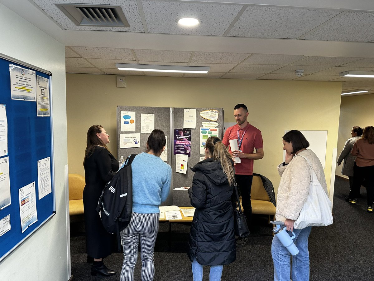 More photos from our 5th discharge training event  - market place experts share their knowledge @vsc1970 <a href="/RelfPaul/">Paul Relf - RN MSc 💙🏳️‍🌈</a> <a href="/sue_allen19/">Sue Allen</a> @Sheila09118026