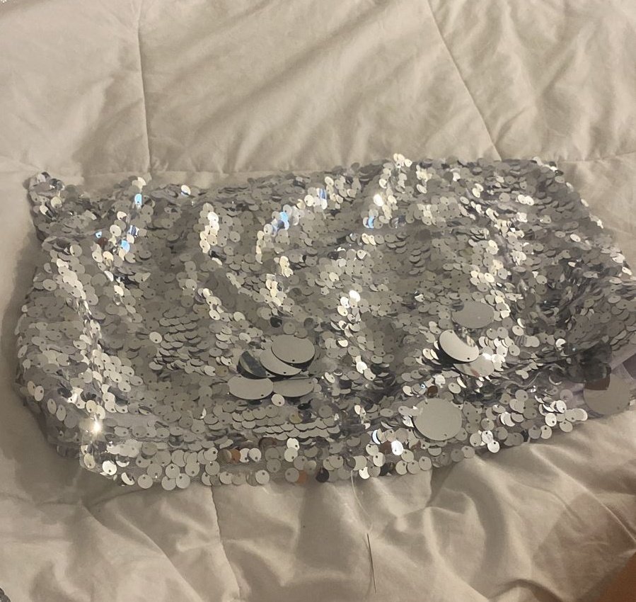 Coca Taylor tweet media