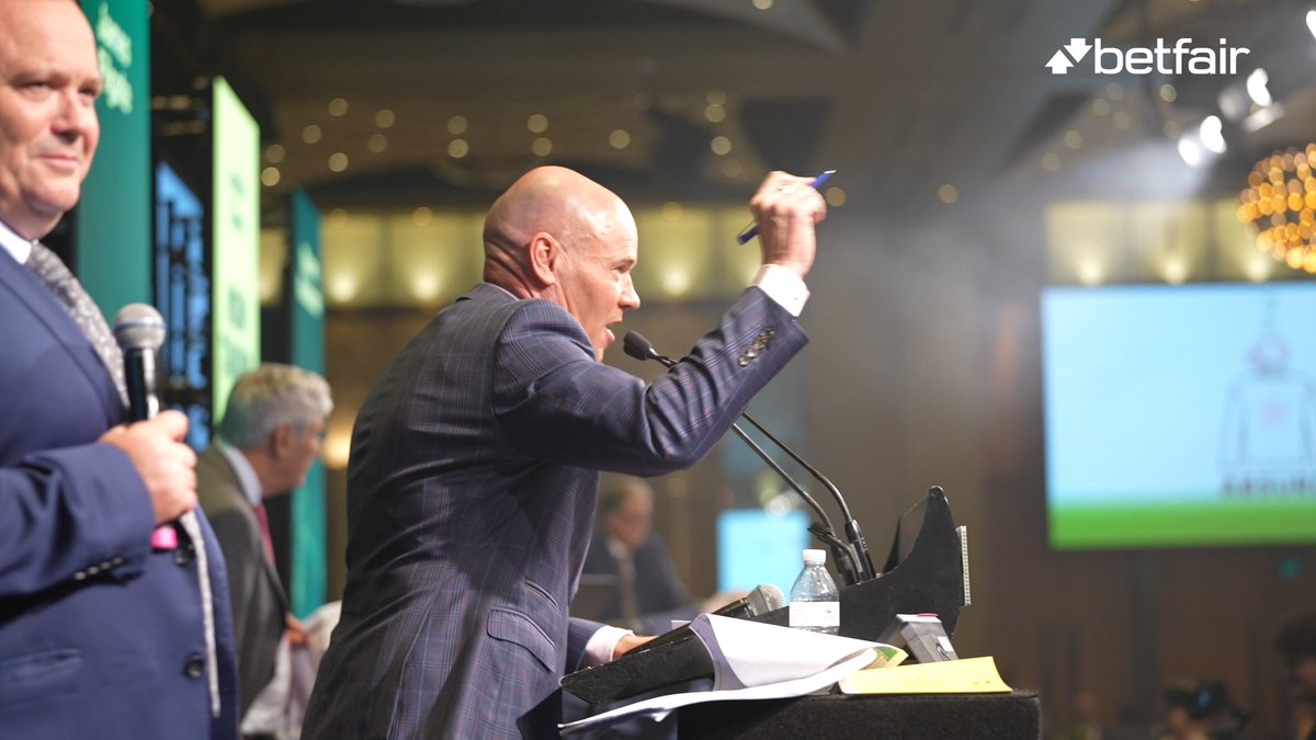 Betfair_Aus's tweet photo. Not sure this bloke got a shoutout for his efforts yesterday. He's amazing for this industry.
Thanks and well done @JaseRicho! ๐ #callofthecard https://t.co/jMAKUoOlkX