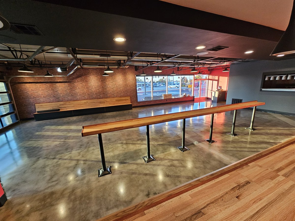 Marsouls downtown Rogers Ar final waxing. #stainedconcrete #polishedconcrete #epoxyflooring #www.limitlessconcretedesigns.com