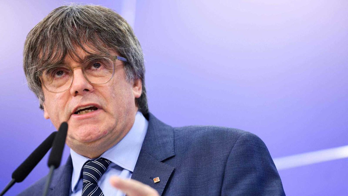 ⚠️ ULTIMA HORA ⚠️

EL PRESIDENT PUIGDEMONT PACTE LLANÇAR GAS LACRIMÒGEN A FERRAZ.