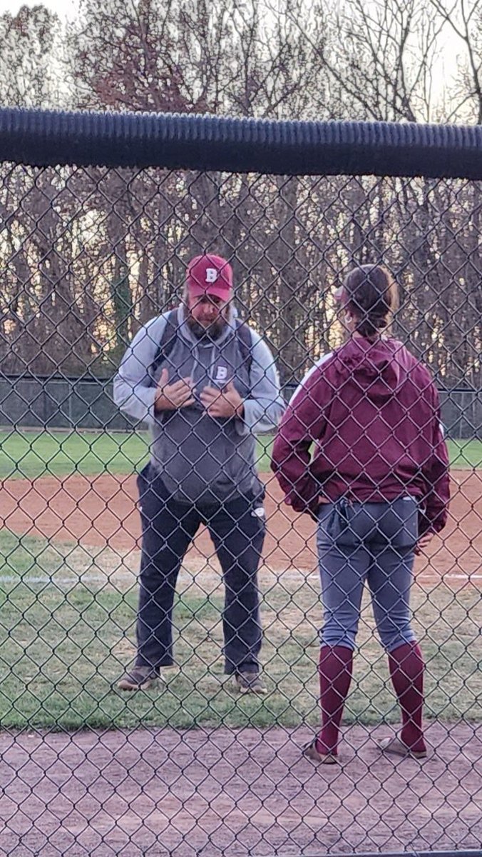 CloeyJo19's tweet photo. Spent my Sunday in beautiful Bridgewater. Thank you @Bh2osoftball @MegPlesko9 @Humphrey_Bobby for your time and knowledge. https://t.co/lrs1O2R0Hn