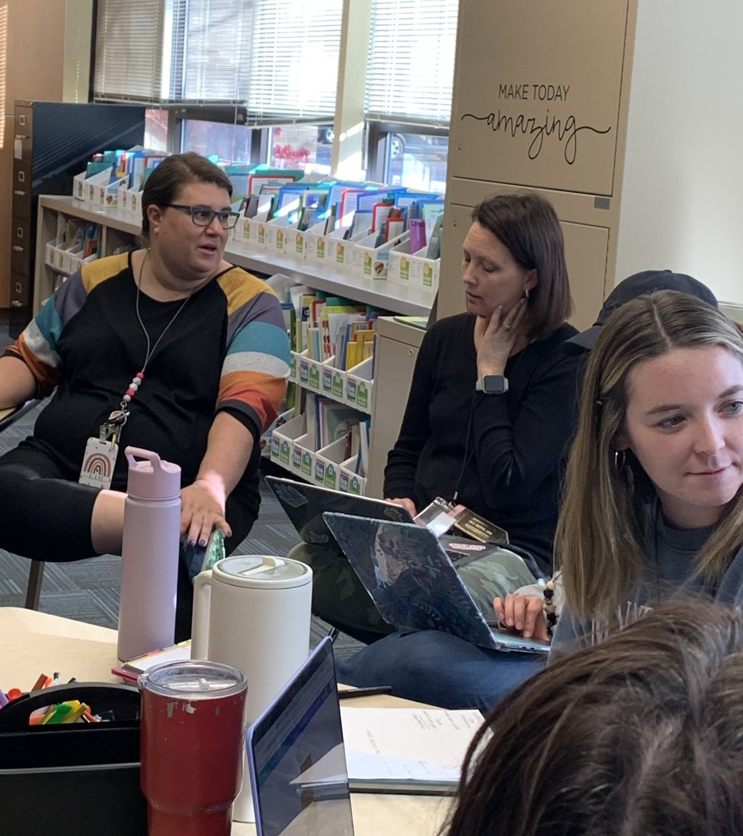 mrsgue1's tweet photo. High Impact Teaching Strategies on the agenda today! This crew showed up prepared to share their learning and to listen and learn from each other. #CollectiveTeacherEfficacy #WestonProud #WestonWay https://t.co/J86FNZsXwb