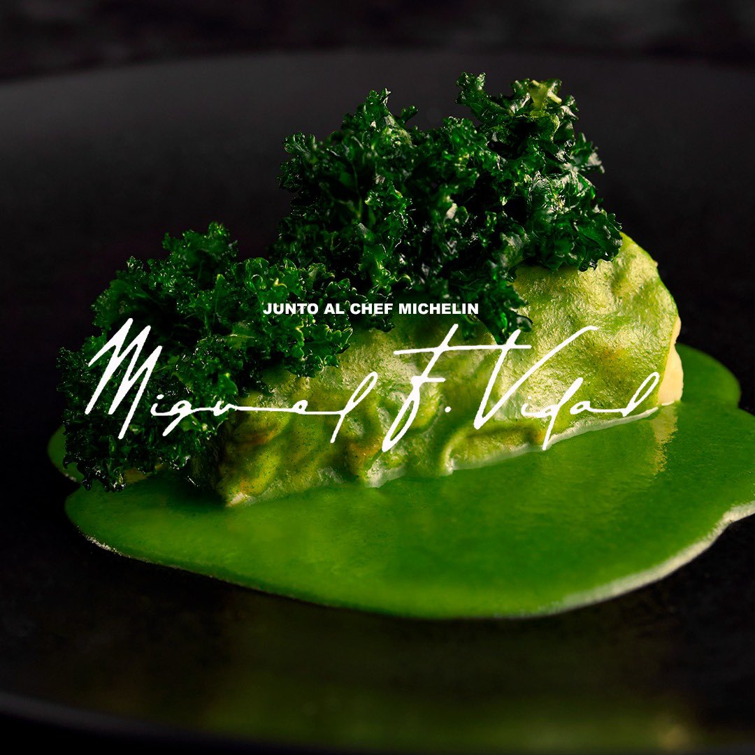 ExperienceBenz's tweet photo. No te puedes quedar sin vivir esta experiencia. La cocina gallega de Miguel F. Vidal en el primer restaurante Mercedes-Benz. 
Pocos días junto a nuestra Estrella Michelin.
Reserva ahora.

#MercedesBenz #GourmetExperience #Quito #BancoPichincha #StarMichelin https://t.co/ASCQeMZNp8