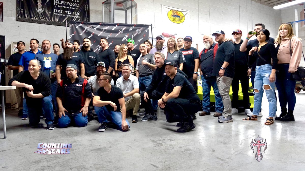 CountsKustoms's tweet image. System X Ceramic Protection stopped by our shop last week for a pre-SEMA event! They met with some of the Count’s Kustoms crew and even brought in a wicked McLaren protected by System X!  #lasvegas #countskustoms #systemx #CeramicCoating #sema Merch: countskustoms.shop