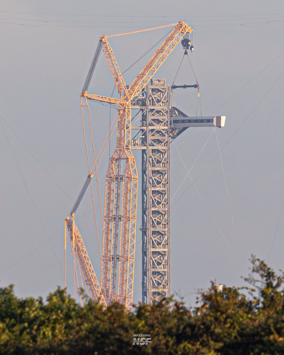_MaxQ_'s tweet photo. SLC-40 Crew Access Arm: mated

The busiest launch complex in the world is looking a lot more handsome now nearing completion of it’s brand new crew access tower. 

📸 - @NASASpaceflight 

📺 - https://t.co/pWsv50gmvY https://t.co/Oymx4vrUEA
