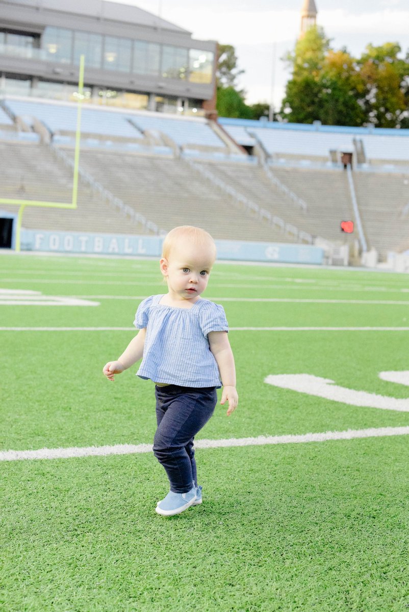 JenUNC89's tweet image. Thank you @TheRamsClub for the sweetest picture of my little Tar Heel at Kenan 🐏 #GoHeels