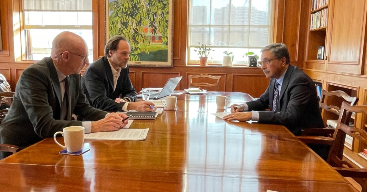 Concordia's tweet image. Outcome of meeting with Premier Legault on tuition fees

Read on / Lire sur LinkedIn
bit.ly/3QkhZjW

Résultats possibles de la rencontre avec le premier ministre François Legault sur les droits de scolarité

#cdnpse #poliqc #quebec #caq #tuitionfees