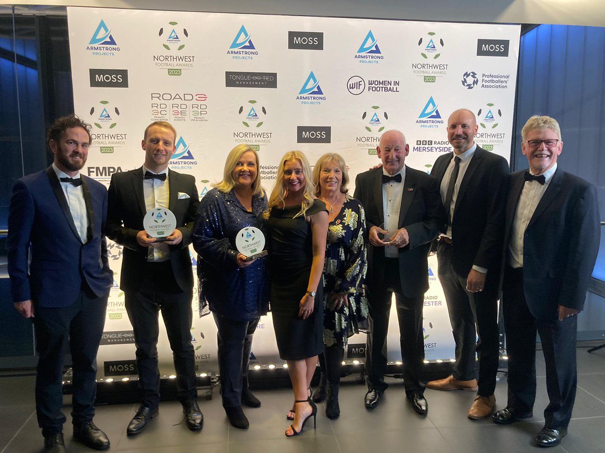 🙌 We’ve done it again at the @NWFAwards!

🏆 Community Club of the Year, Premier League.
🏆 Community Initiative of the Year.

Another night being immensely proud of Everton in the Community.🥺💙 #NWFA2023