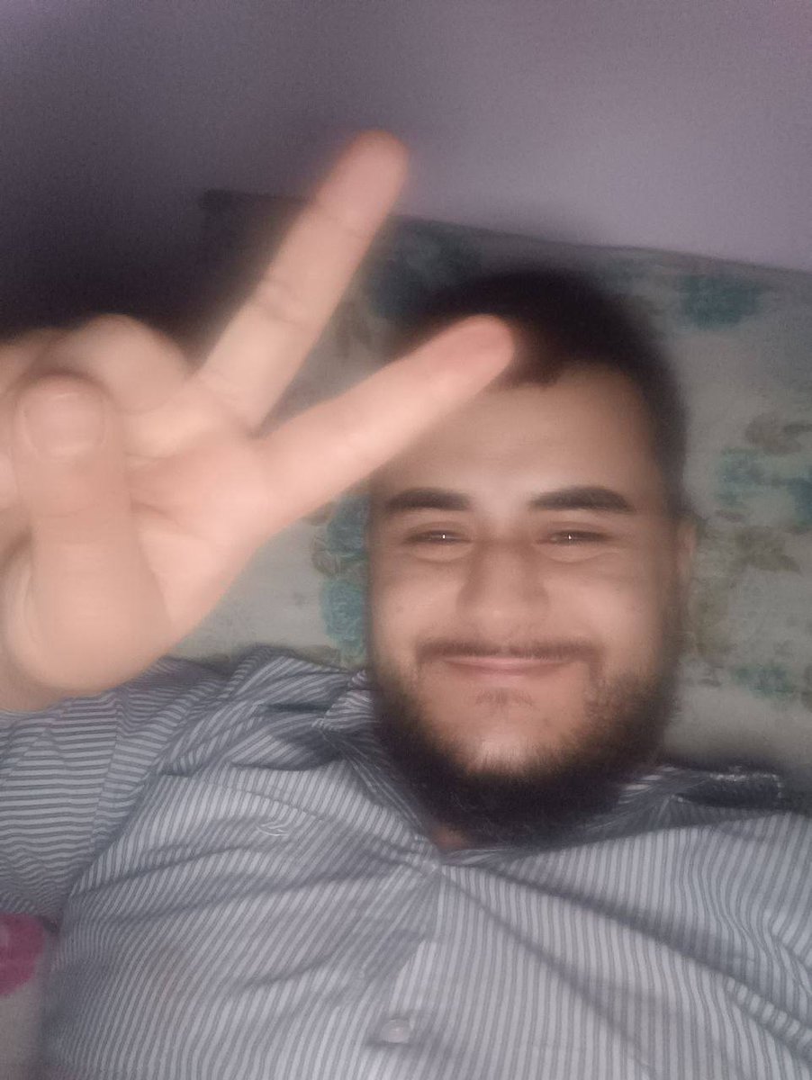 eissakilo's tweet image. Me, after 16 hours of work…

Goodnight family! May God bless you and yours. Love,

~ Eissa