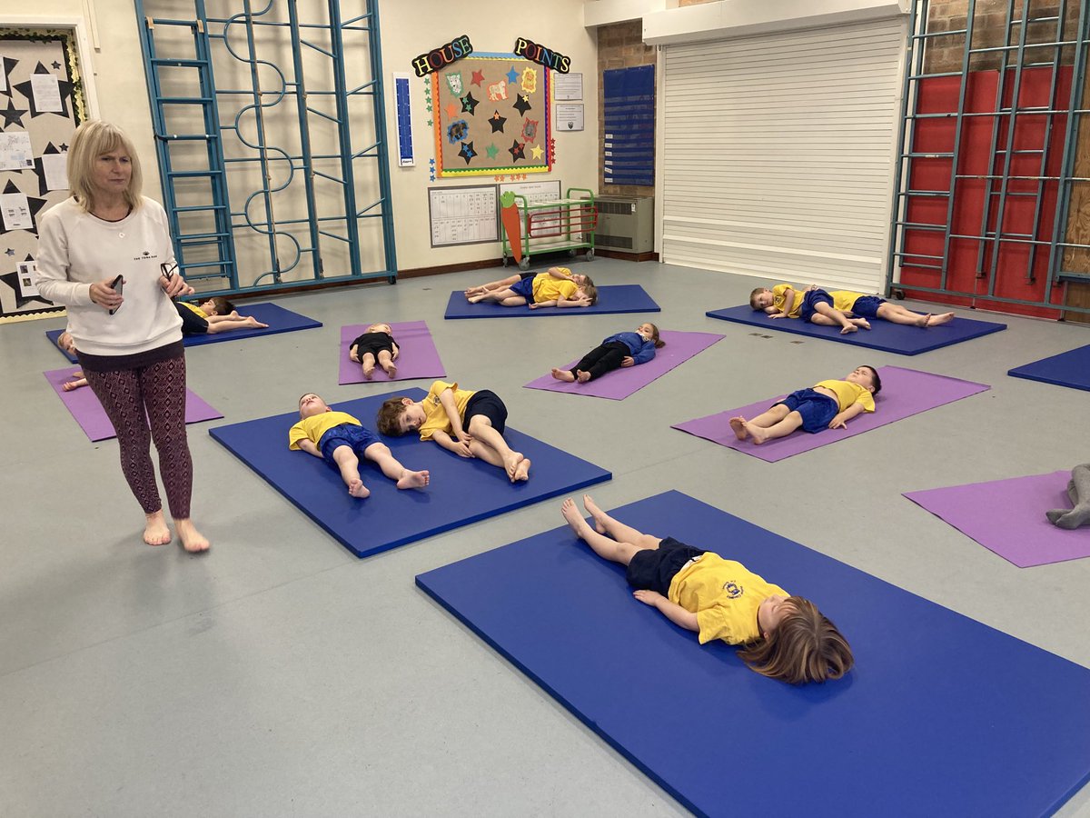 Year1_HCPS's tweet photo. Time to relax with some Yoga. ⁦@HuttonCran⁩ #5waystowellbeing https://t.co/6u4aDYkzod