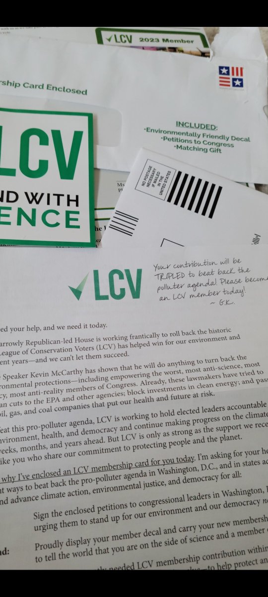 StopFreeGifts's tweet photo. @LCVoters
 why RU ptetending 2 send #EnvironmentallyFriendly stickers when they sill involve #killing #trees while seeking my #donation + mailing other #needless pieces of paper?

Don't want or need UR #free #stickers - nor all these #wasteful papers

#StopCharityFreeGifts https://t.co/pit6p9TQgO
