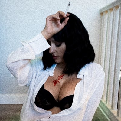 #NewProfilePic https://t.co/T1dEyfJxL8<a href="/tag/newprofilepic"class="tags">#NewProfilePic</a>