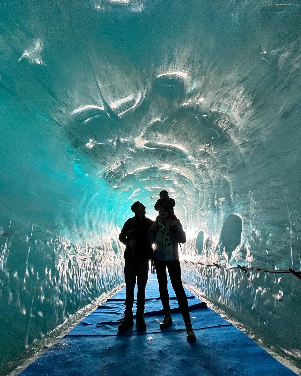 UniqueLGetaways's tweet photo. What areas are you looking at visiting this winter season?
Pyrenees? Alps? Artic circle?
@sierraretreats 
#sierraretreats #uniqueluxurygetaways #luxury #getaways #uniqueluxury #luxurytravel #luxurylifestyle #pyrenees #alps #articcircle #hotels #chalets #lodges #icecave https://t.co/ZxZ8k7nFa4