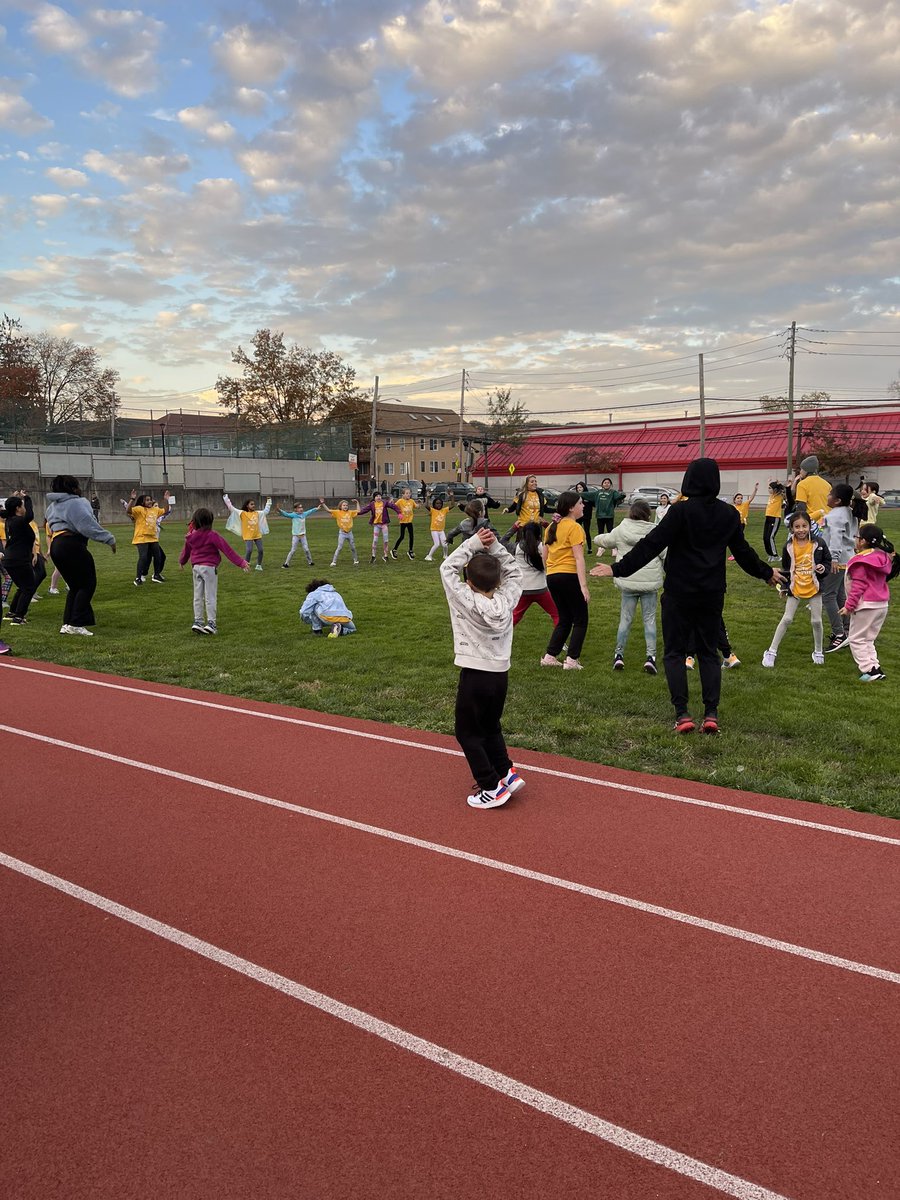 Mrs. Terry tweet media