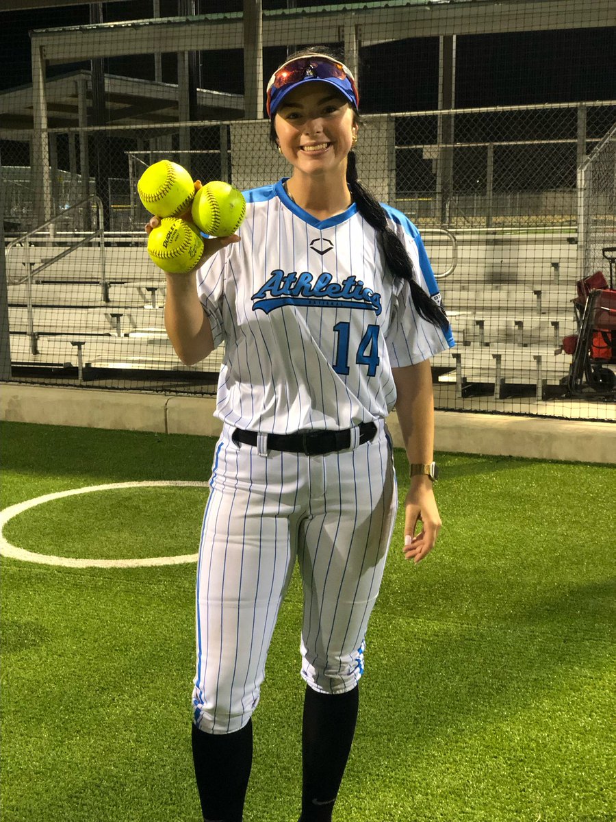 Karsen Griggs Kansas Jayhawk Commit Dale OK HS/Athletics Clemmer with a 3 💣 weekend at Top Club <a href="/KUSoftball/">Kansas Softball</a> <a href="/CoachMcFalls/">Jen</a> @CoachMeghanKU <a href="/kaitlynslack/">Kate Slack</a> <a href="/VYPEOK/">VYPE Oklahoma</a> <a href="/SBLiveOK/">Oklahoma High School On SI</a> <a href="/TannerTees/">Tanner Tees</a> <a href="/sluggernation/">Louisville Slugger</a> <a href="/OKPrepStats/">OK Prep Stats</a> <a href="/FansOfKU/">Kansas Jayhawk Fans</a> <a href="/shawneenewsstar/">Shawnee News-Star</a> <a href="/SoftballDown/">Down South Softball</a> <a href="/MaxPreps/">MaxPreps</a> <a href="/KUAthletics/">Kansas Jayhawks</a>