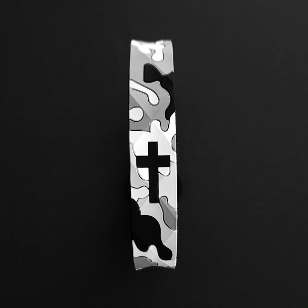 gemvius's tweet image. NEW DROP// Limitless Camo III
Available only while supplies last.

Shop --&amp;gt; gemvius.com/collections/li…