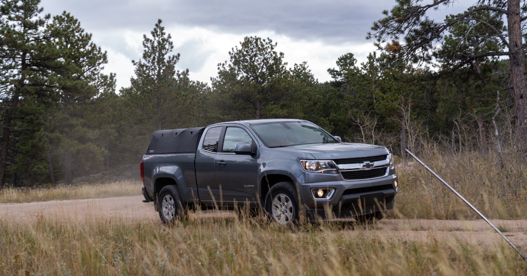 Nothing better than kickin' up dust on a dirt road💨 

#softopper #truckbedcap #truckbedliving #truckbed #truck #truckbedstorage #truckbedcamping #tonneaucover #softop