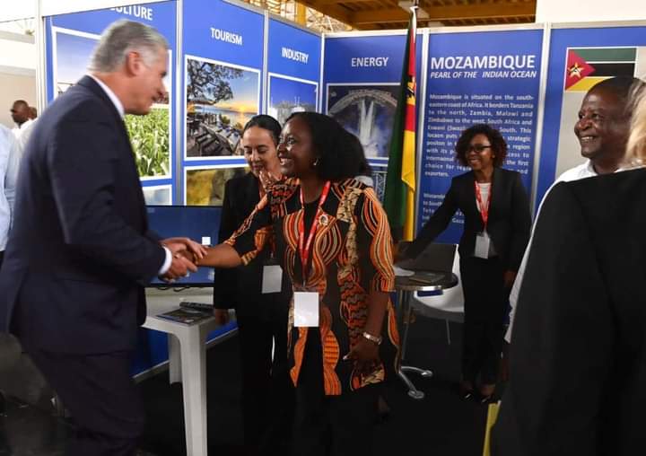 DadierMiranda's tweet photo. #AnapLasTunas Se  inauguró #FIHAV2023 ,Por el pte Cubano luego recorrió los pabellones expositivos de varios países que participan , que  suman 60 naciones que han apostado por #Cuba y 800 empresas, gran oportunidad para seguir impulsando el desarrollo de la economía nacional. https://t.co/ijUnHPkpAm