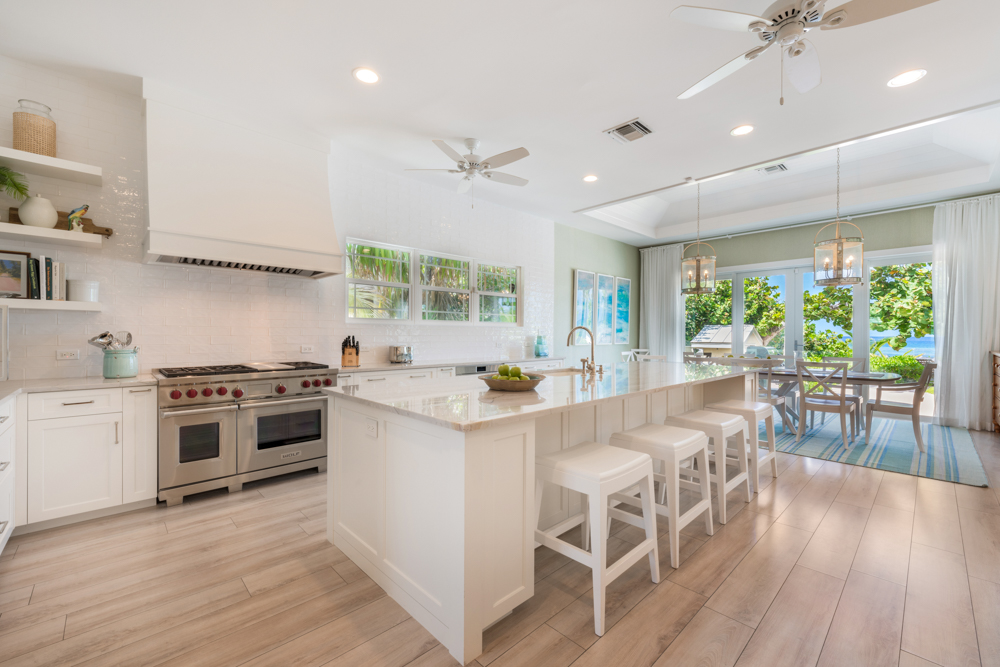 Gypsy Kai: Experience coastal elegance in this exquisitely renovated villa, where luxury meets tranquility.

Listed at US $4,995,000
Call Patty +1.345.525.3003
MLS# 416223 | Member of CIREBA

#CaymanLuxury #CaymanSothebysRealty #CaymanIslandsRealEstate

sothebysrealty.ky/properties/gyp…