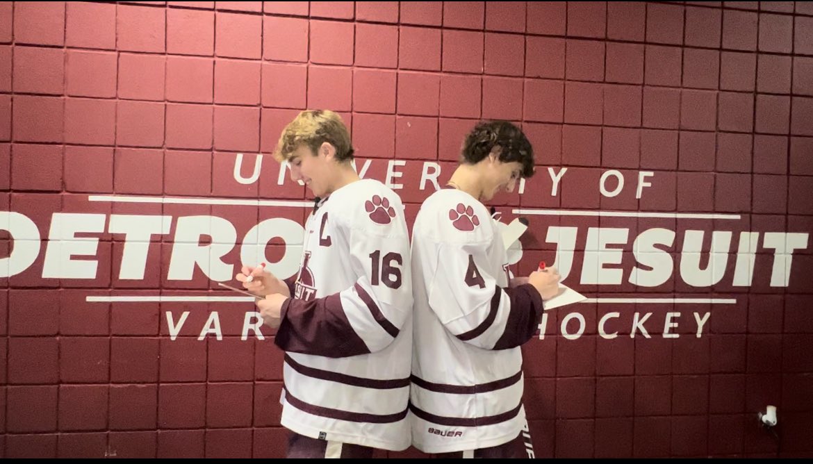 That’s a wrap on <a href="/UDJHockey/">U of D Jesuit Hockey</a> media day.  Be on the lookout for content!