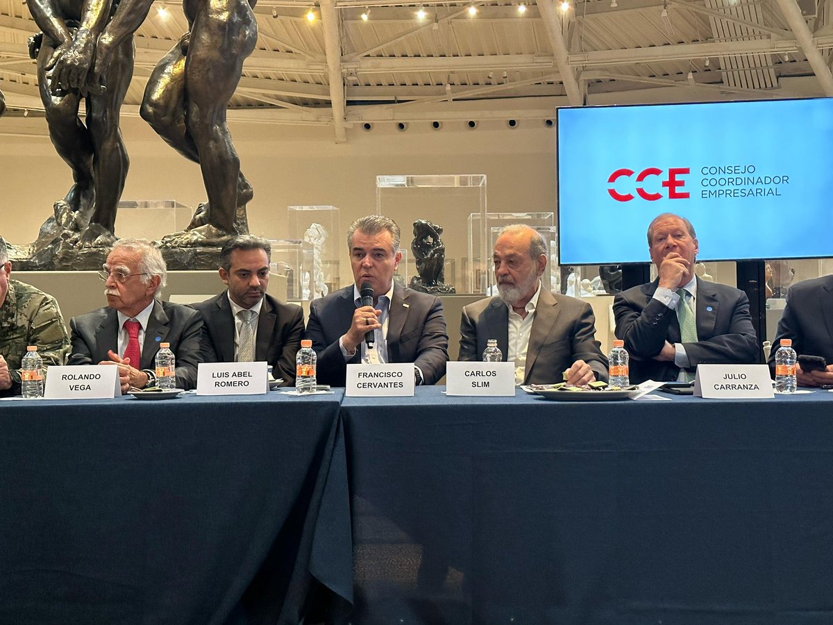 El 1ero de noviembre asistimos a la reunión convocada por el Ing. Carlos Slim y el Consejo Coordinador Empresarial MX Oficial, la cual tuvo por objetivo coordinar los esfuerzos del sector privado en México para apoyar a las víctimas del huracán Otis en Guerrero.