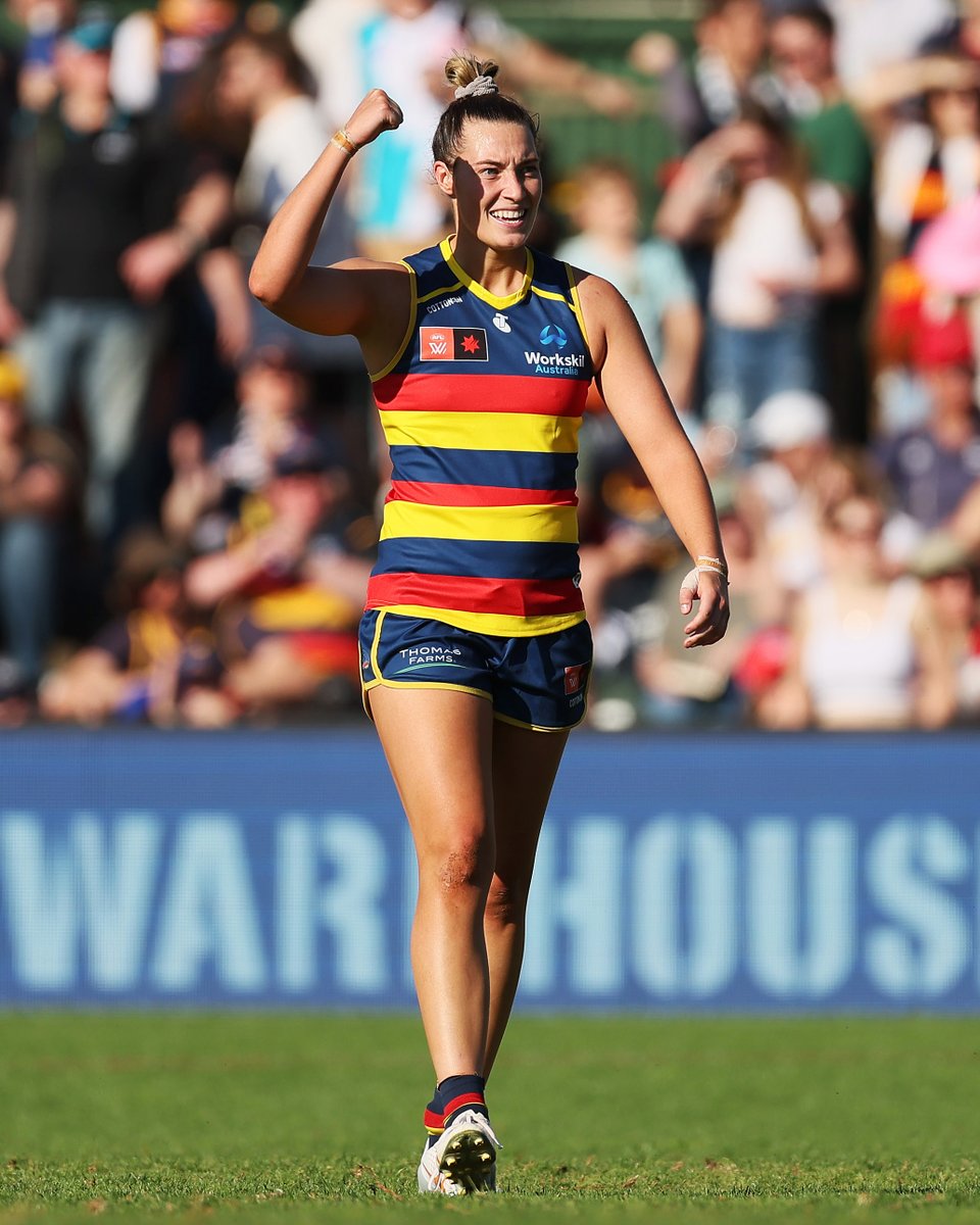 CrowsAFLW's tweet image. Consistency ⭐️

#weflyasone